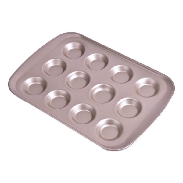 3 3